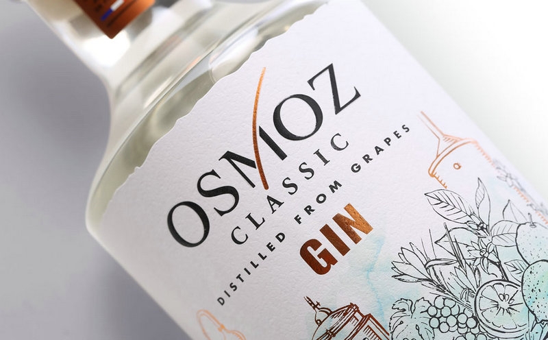 松子酒包裝設計,結合現(xiàn)代和傳統(tǒng),添加了一點“手工設計