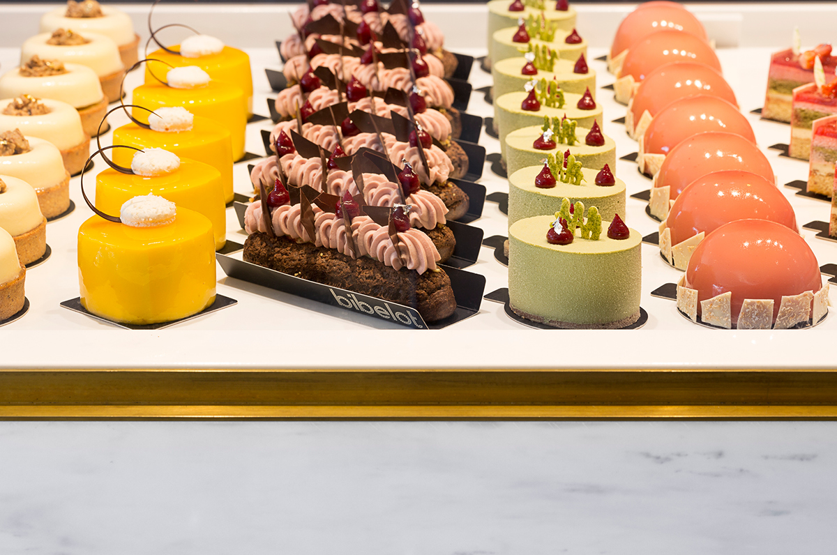 歐式甜品店品牌包裝設計，飲品與甜點的天堂