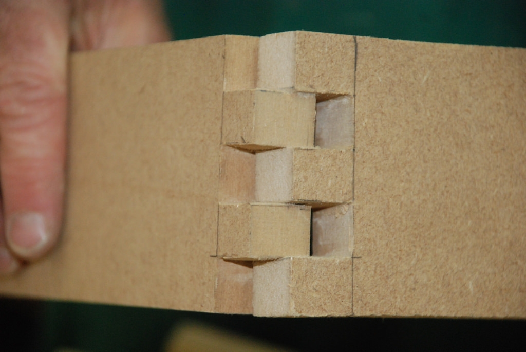 功能性的彩色鉛筆包裝設(shè)計(jì)